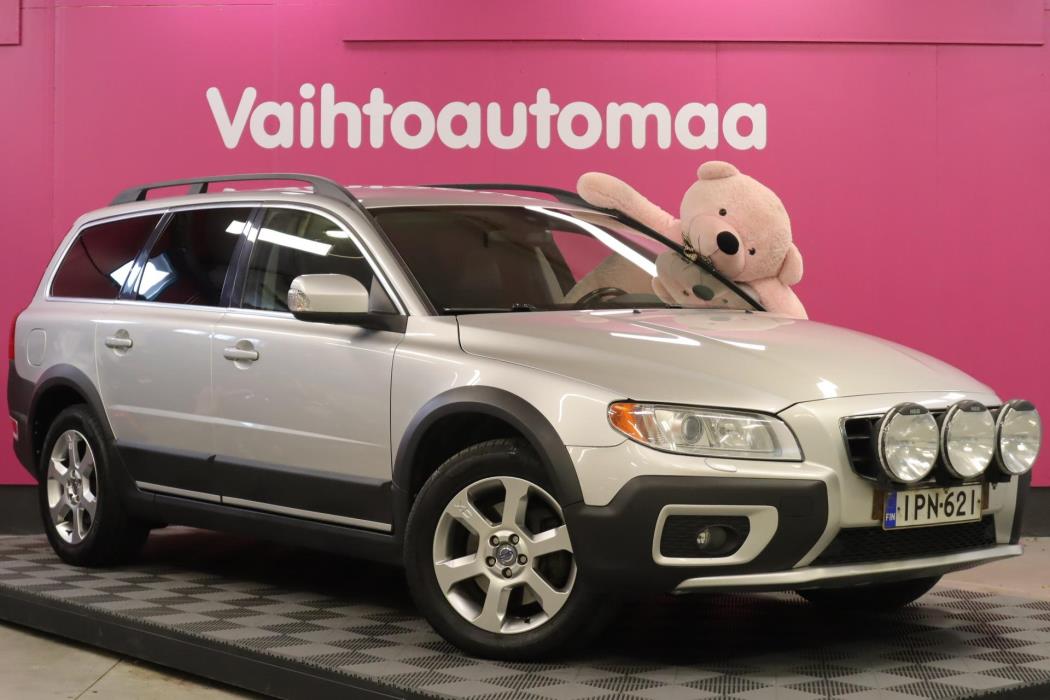 VOLVO XC70 2010