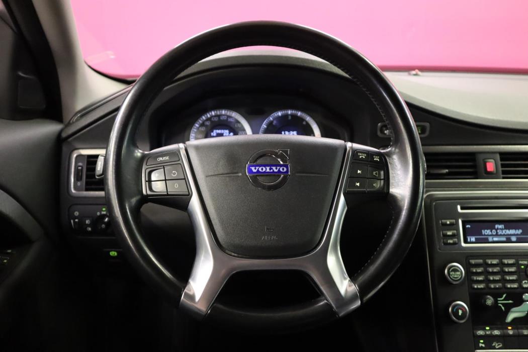 VOLVO XC70 2010
