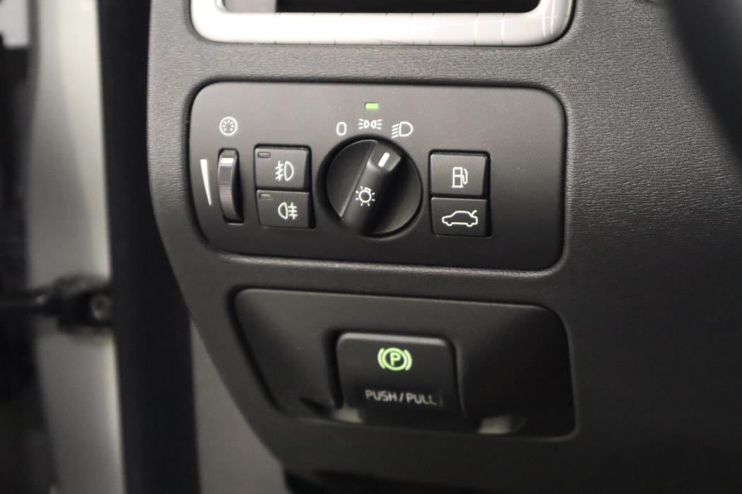 VOLVO XC70 2010
