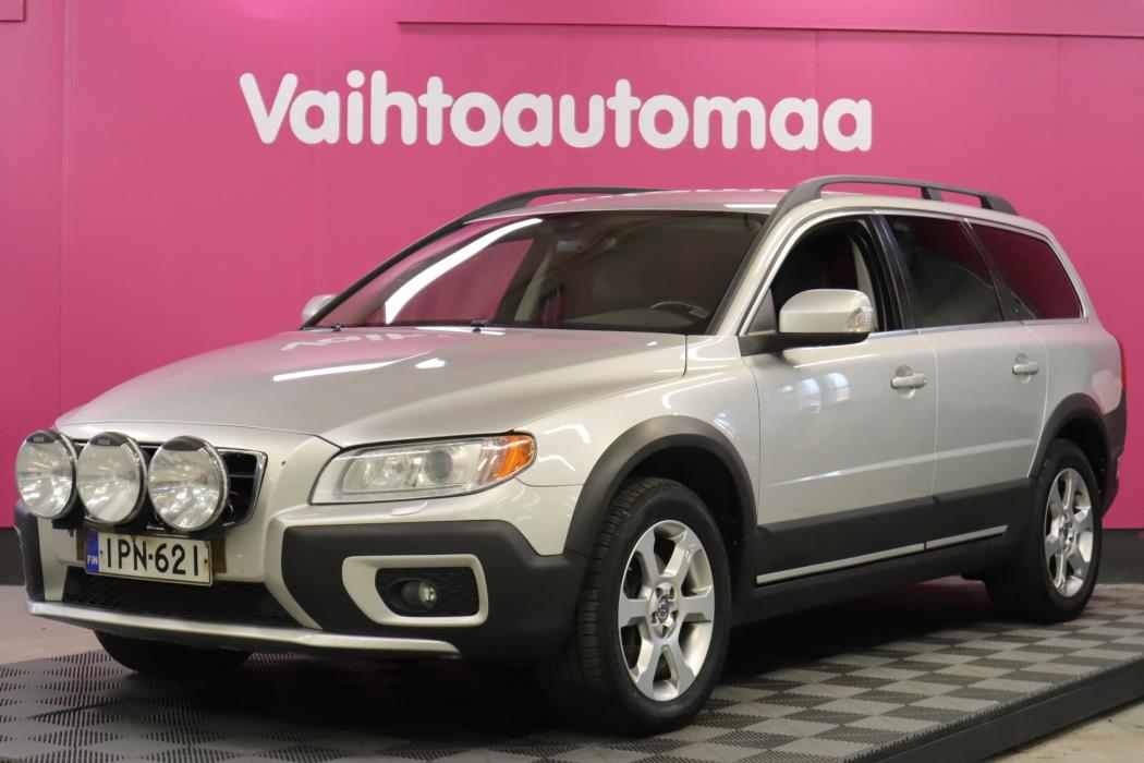 VOLVO XC70 2010