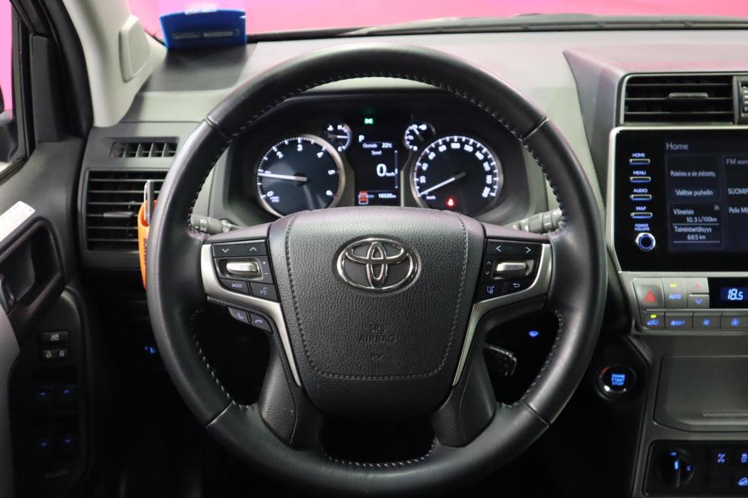 TOYOTA Land Cruiser 2023