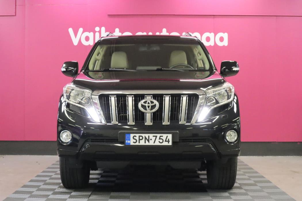 TOYOTA Land Cruiser 2014