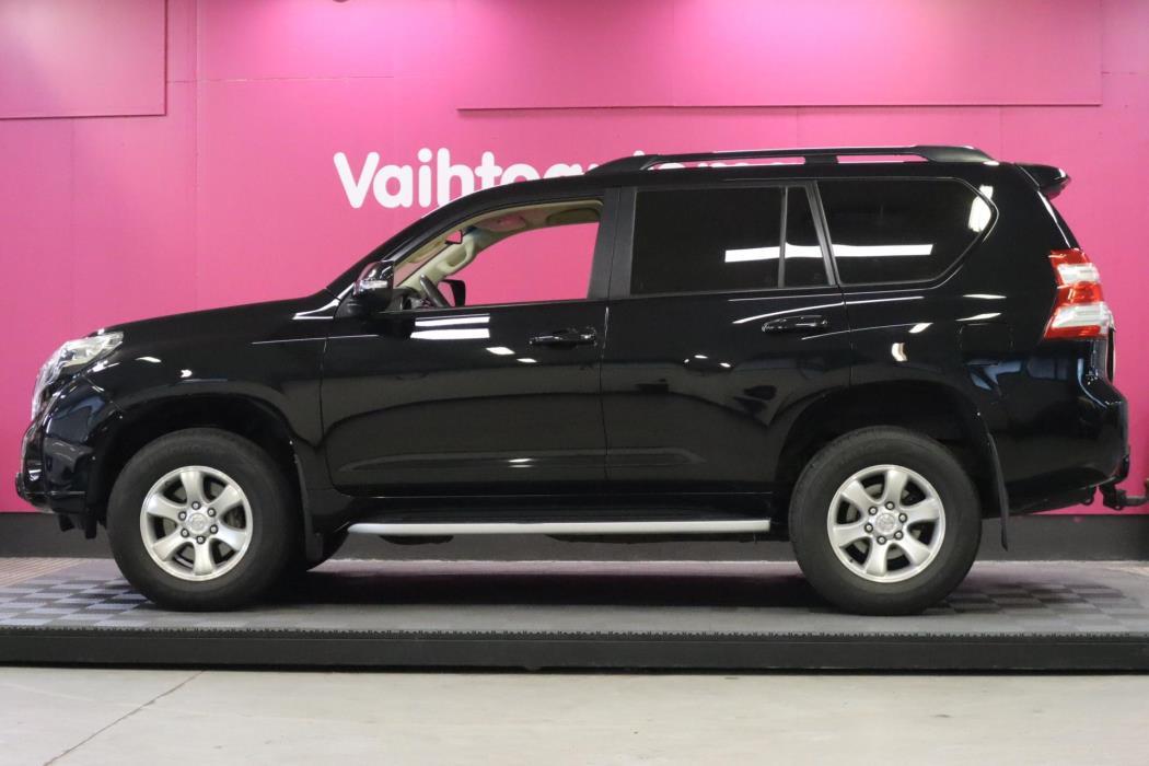 TOYOTA Land Cruiser 2014