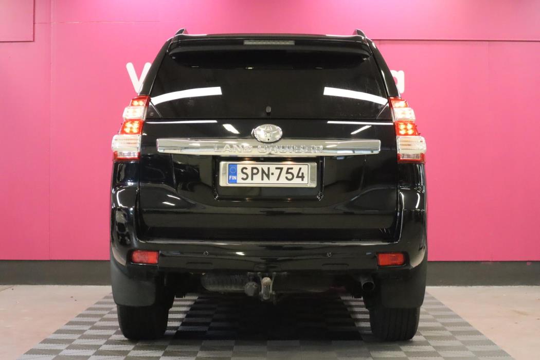 TOYOTA Land Cruiser 2014