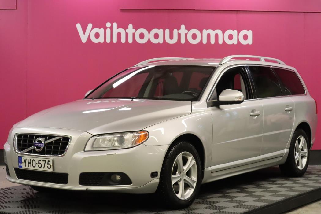 VOLVO V70 2011