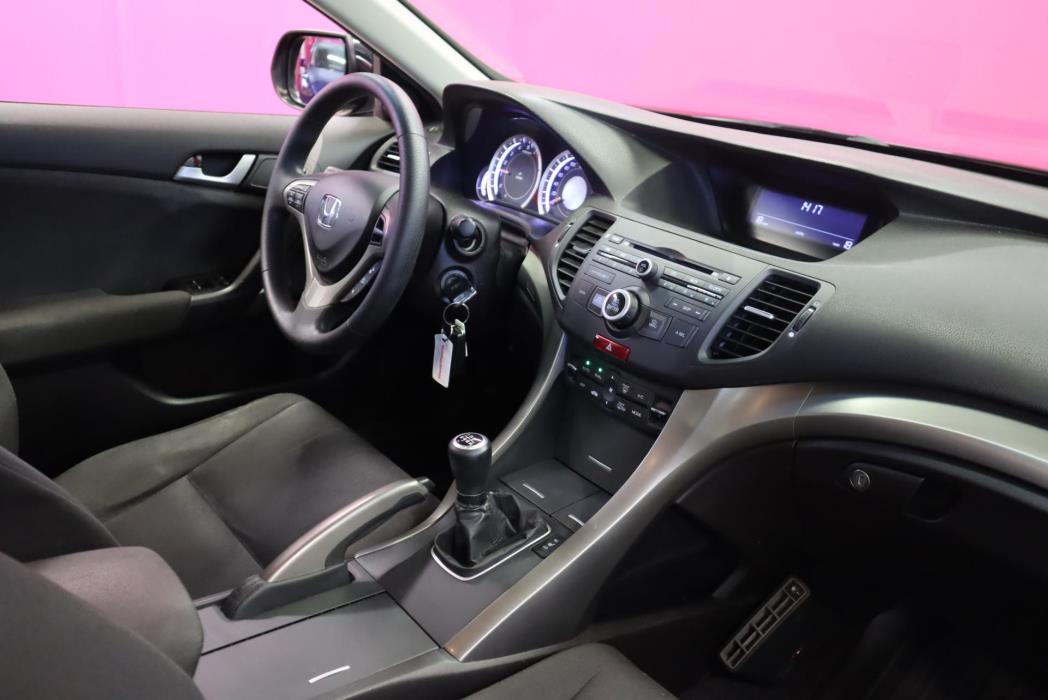 HONDA Accord 2011