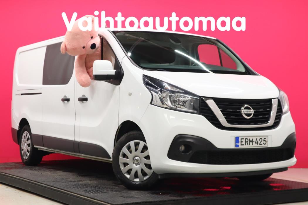 NISSAN NV300 2020