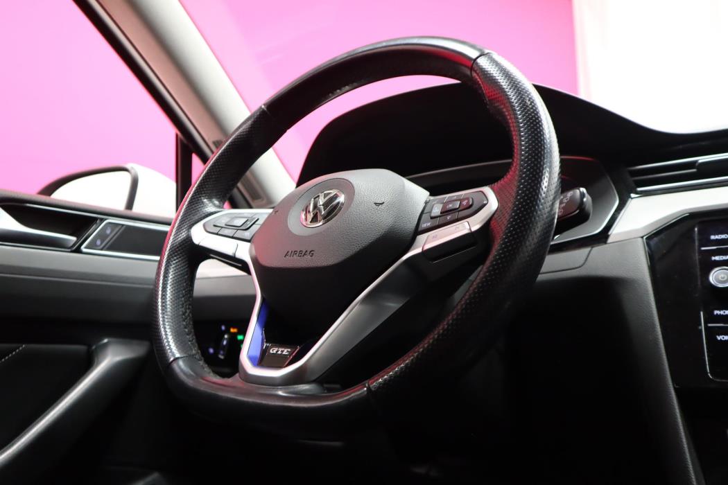 VOLKSWAGEN Passat 2020