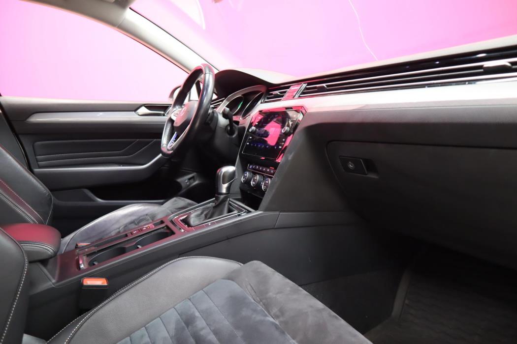 VOLKSWAGEN Passat 2020
