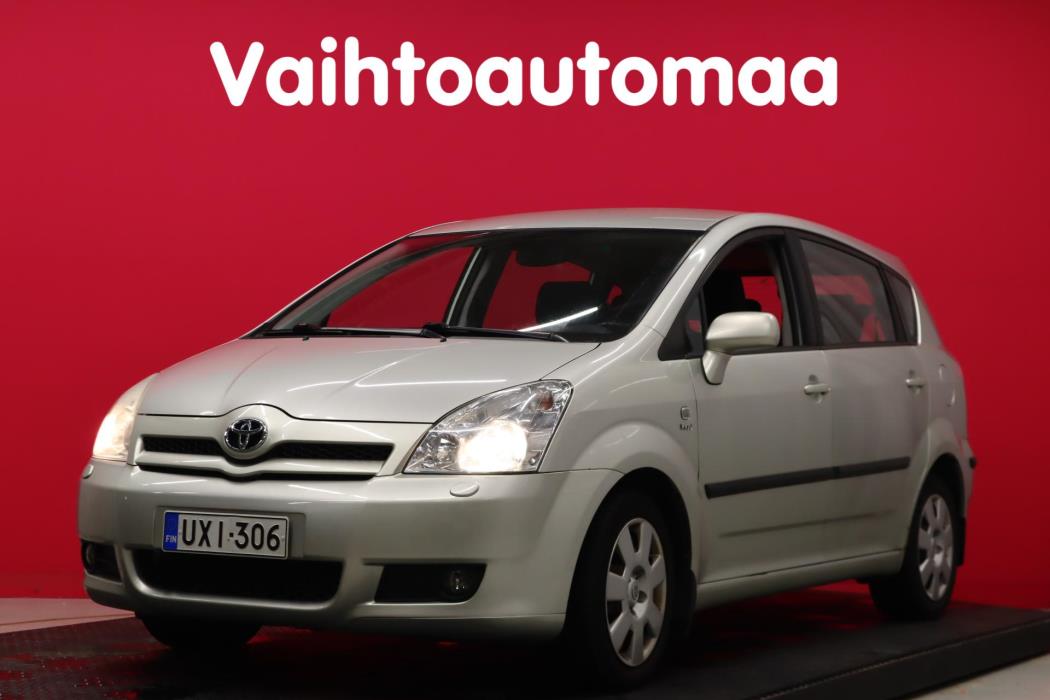 TOYOTA Corolla Verso 2004