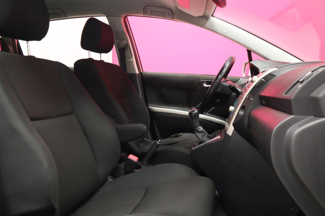 TOYOTA Corolla Verso 2004