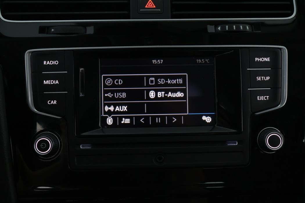 VOLKSWAGEN Golf 2017