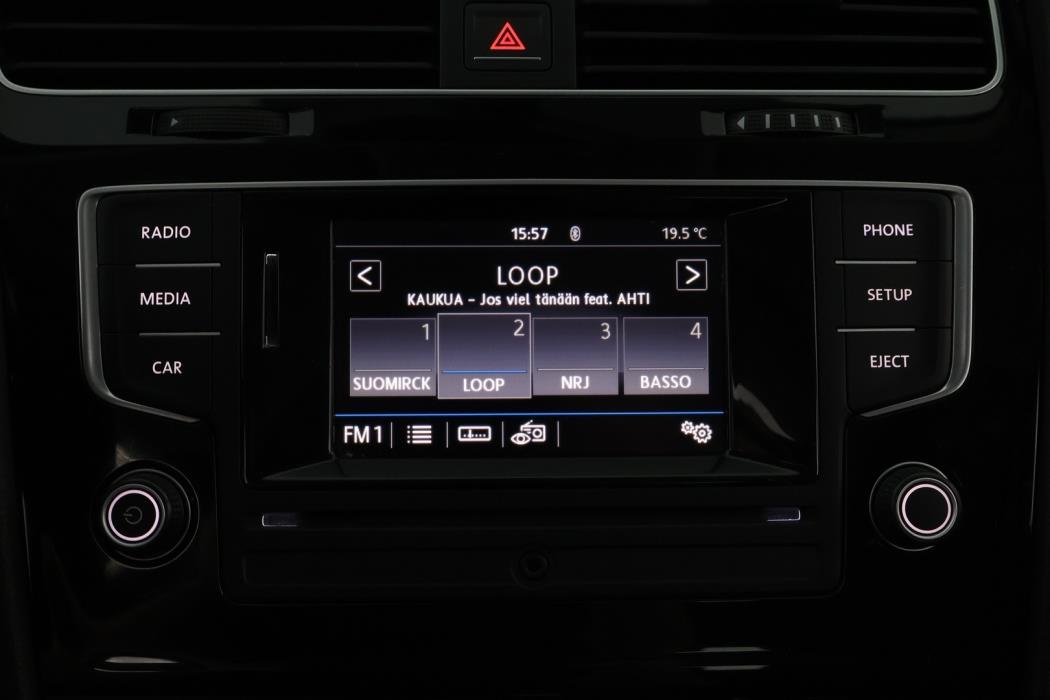 VOLKSWAGEN Golf 2017