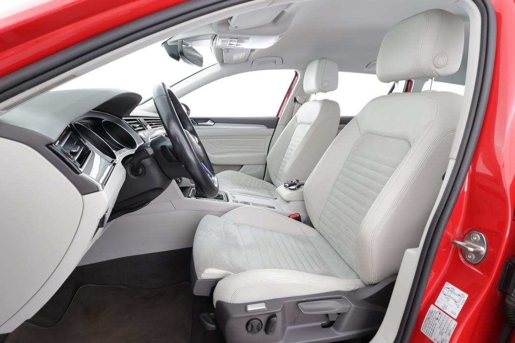 VOLKSWAGEN Passat 2020