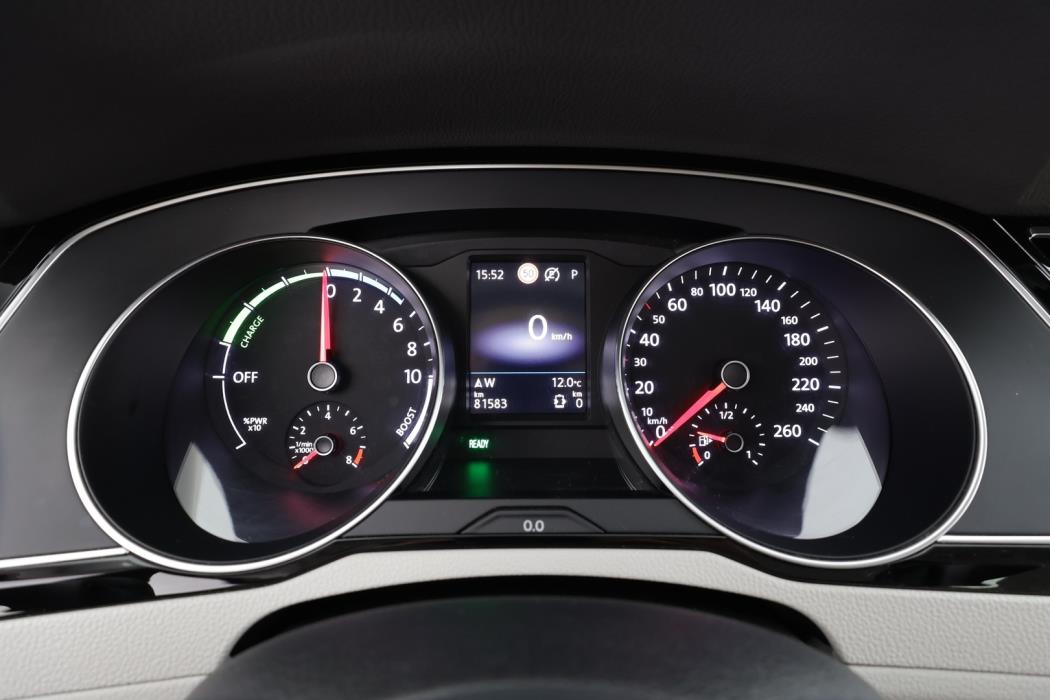 VOLKSWAGEN Passat 2020