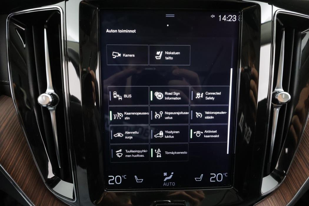 VOLVO XC60 2020