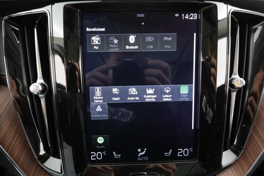 VOLVO XC60 2020