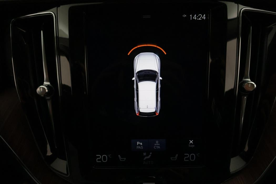 VOLVO XC60 2020
