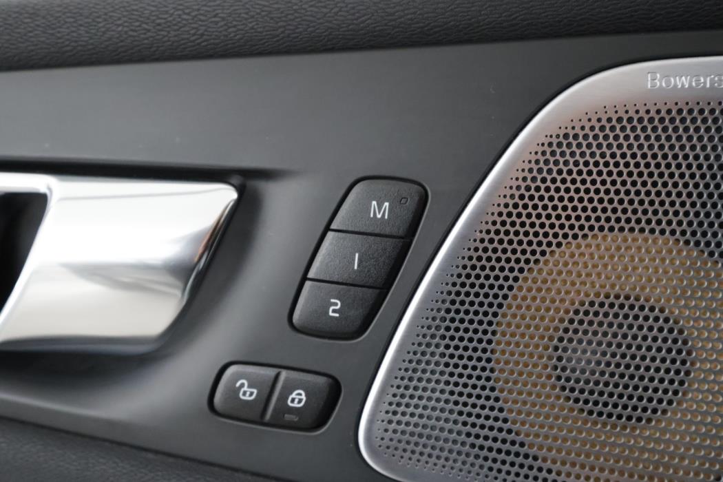 VOLVO XC60 2020