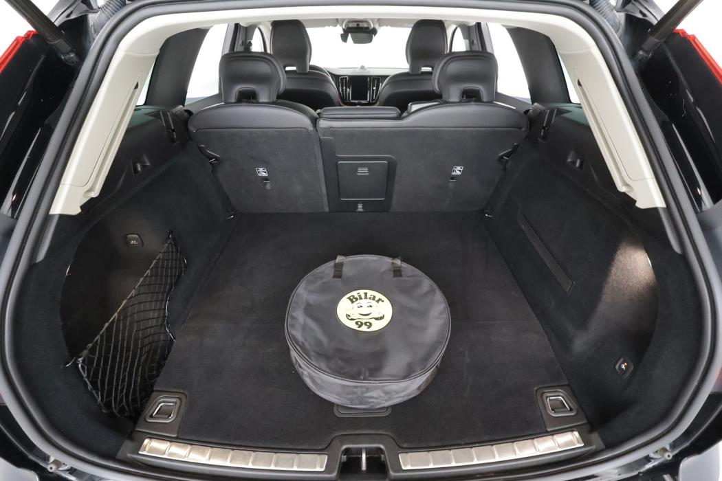 VOLVO XC60 2020