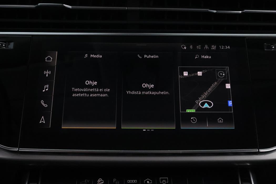 AUDI Q8 2021