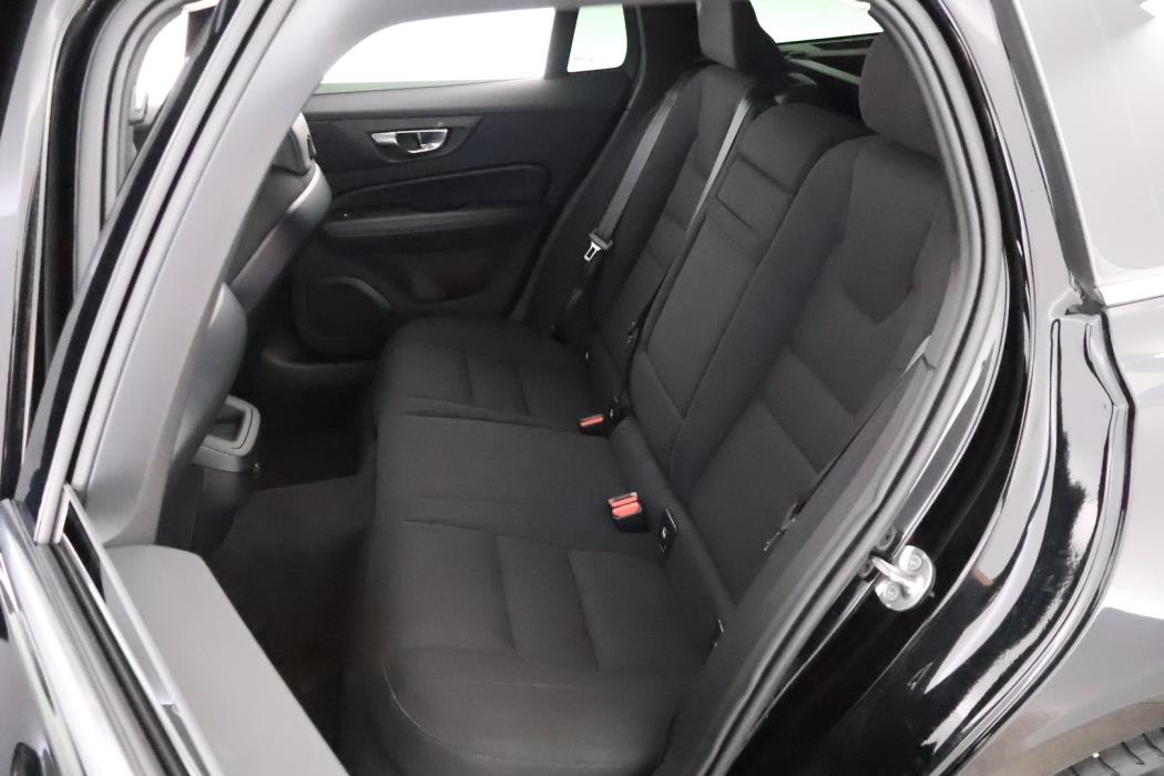 VOLVO V60 2022