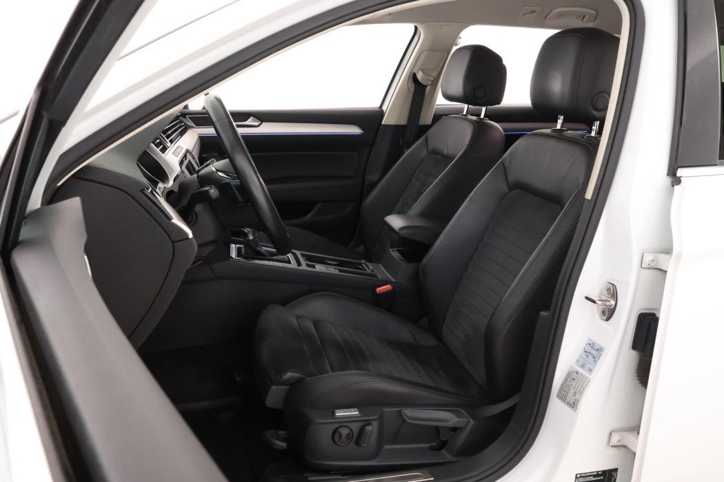 VOLKSWAGEN Passat 2016