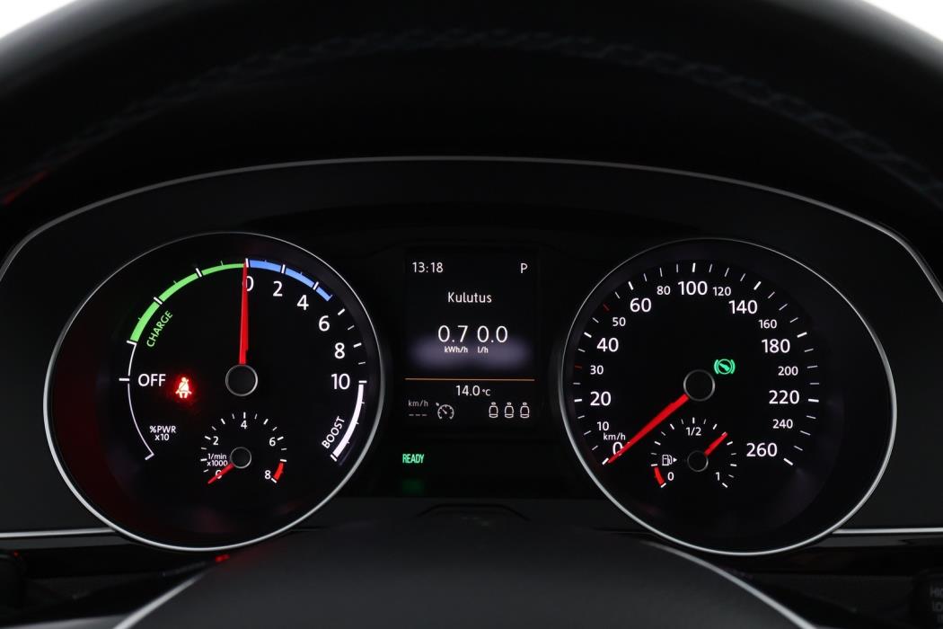 VOLKSWAGEN Passat 2016