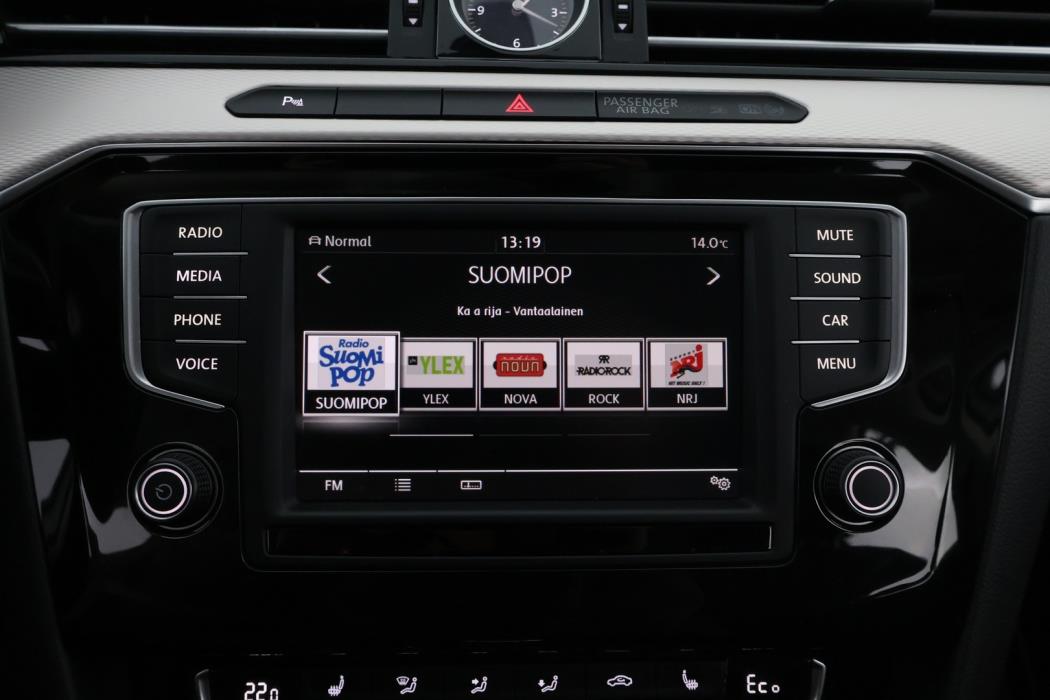 VOLKSWAGEN Passat 2016