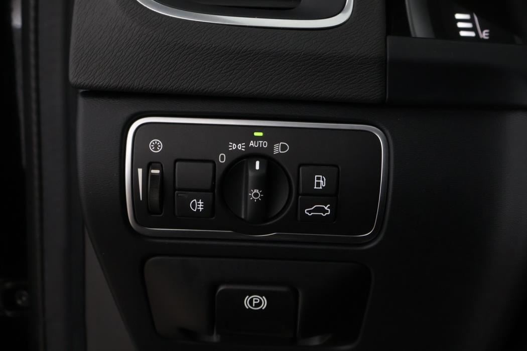 VOLVO V60 Cross Country 2016