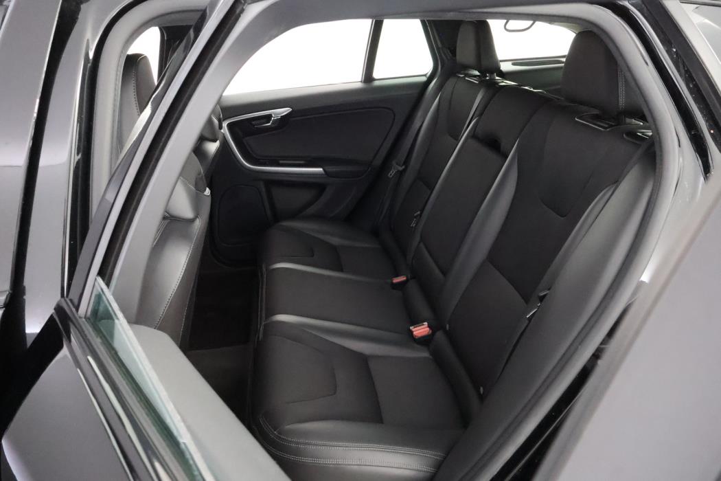 VOLVO V60 Cross Country 2016
