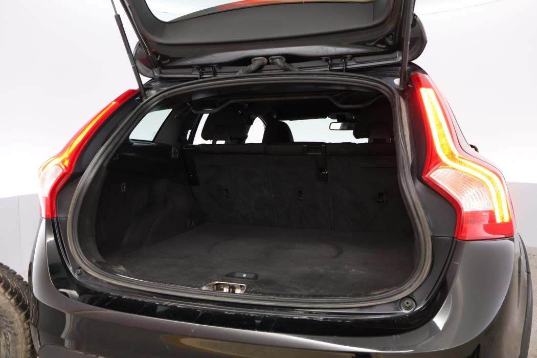 VOLVO V60 Cross Country 2016