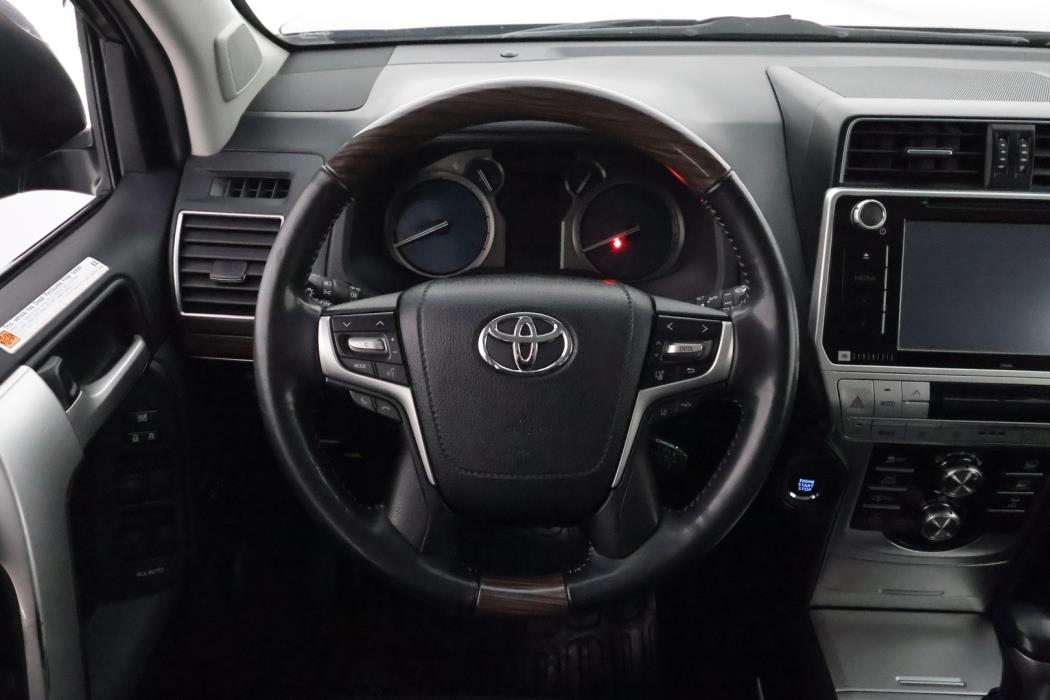 TOYOTA LAND CRUISER 2018