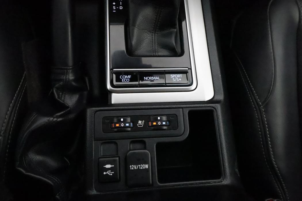 TOYOTA LAND CRUISER 2018