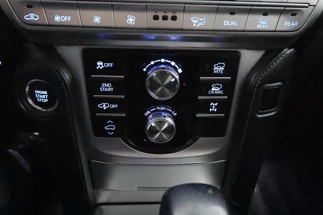 TOYOTA LAND CRUISER 2018