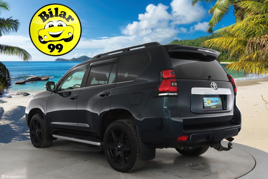 TOYOTA LAND CRUISER 2018