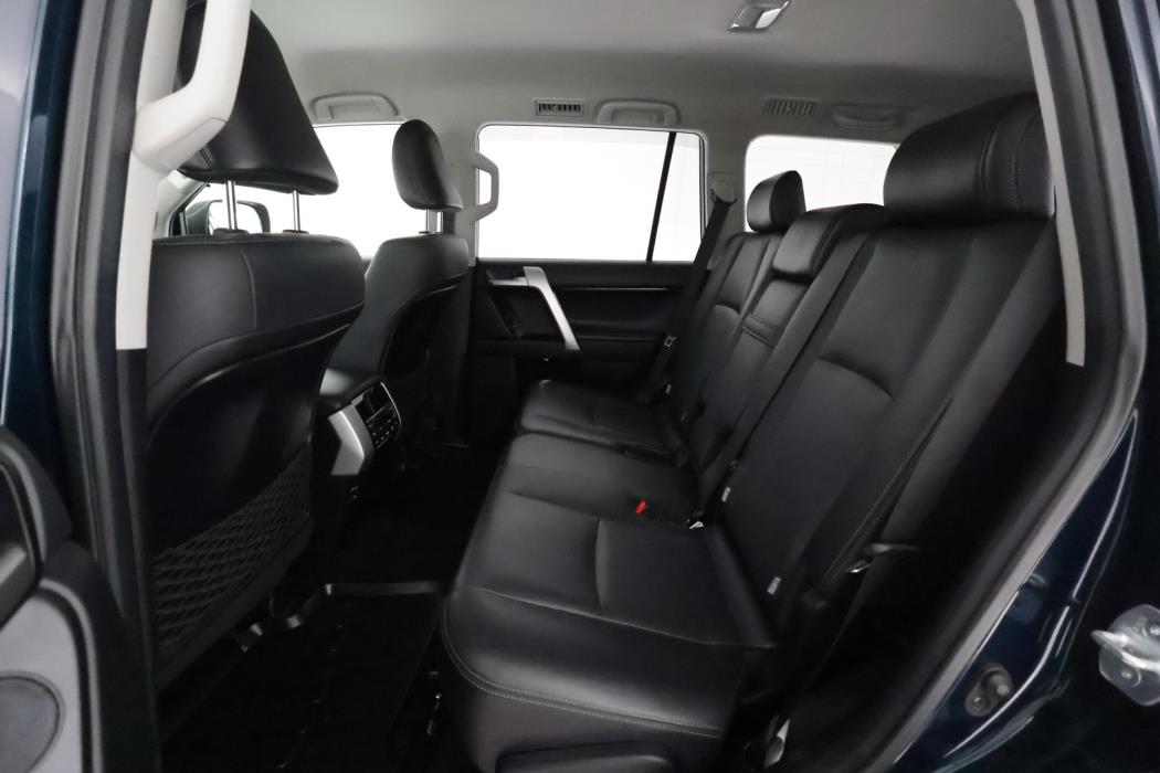 TOYOTA LAND CRUISER 2018