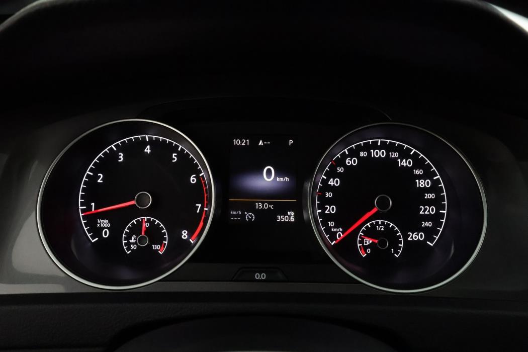 VOLKSWAGEN GOLF 2016