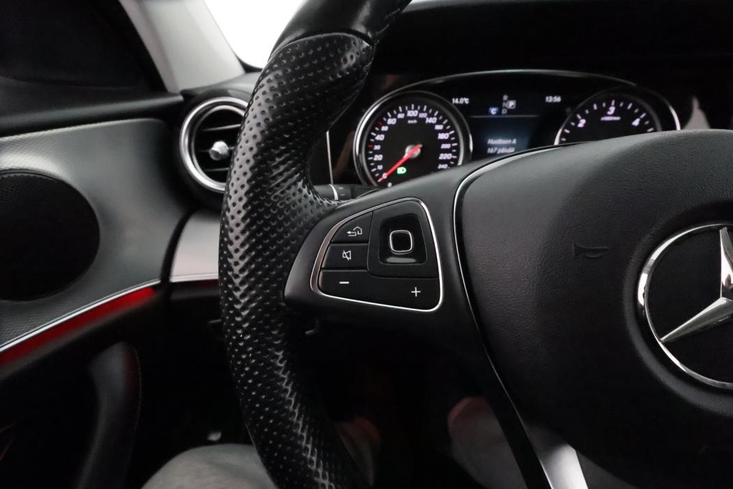 MERCEDES-BENZ E 2018