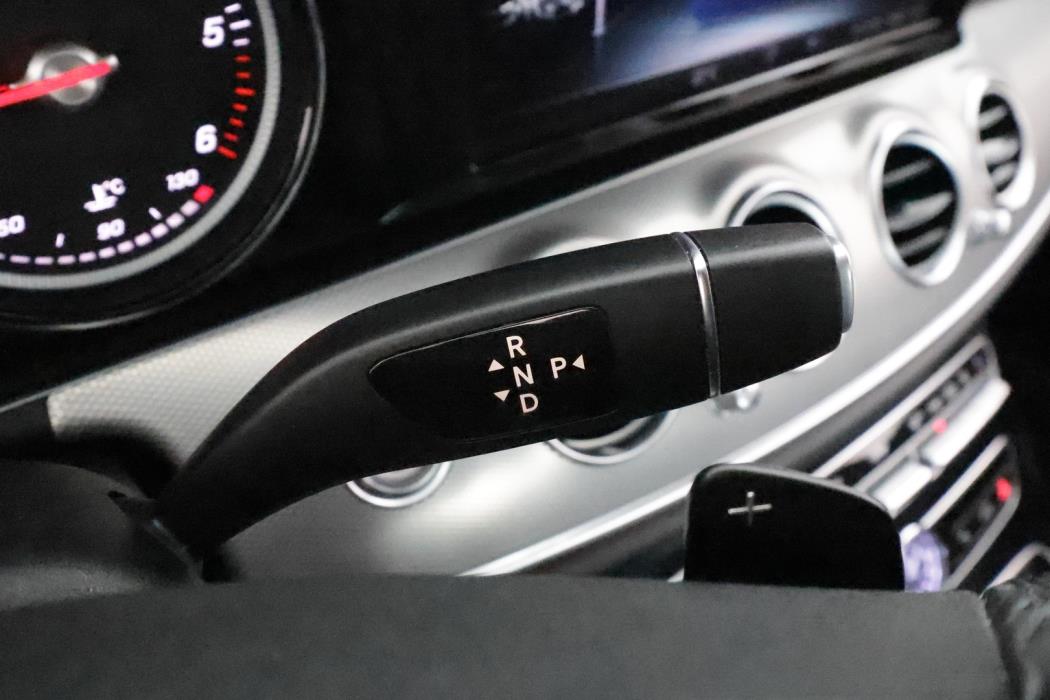 MERCEDES-BENZ E 2018