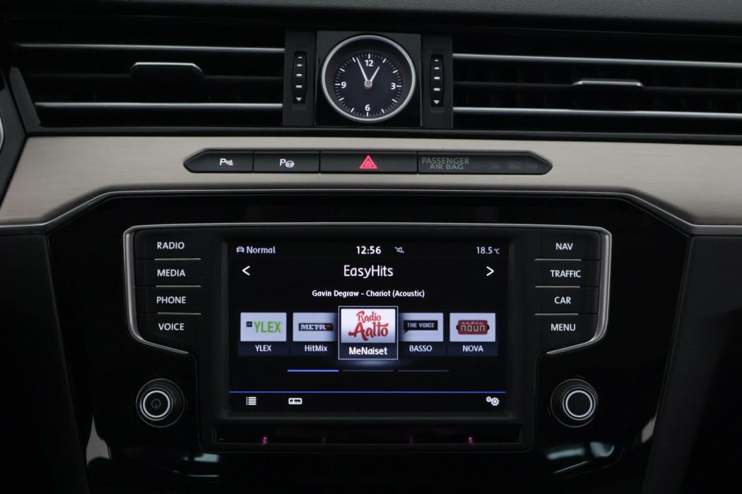 VOLKSWAGEN Passat 2017
