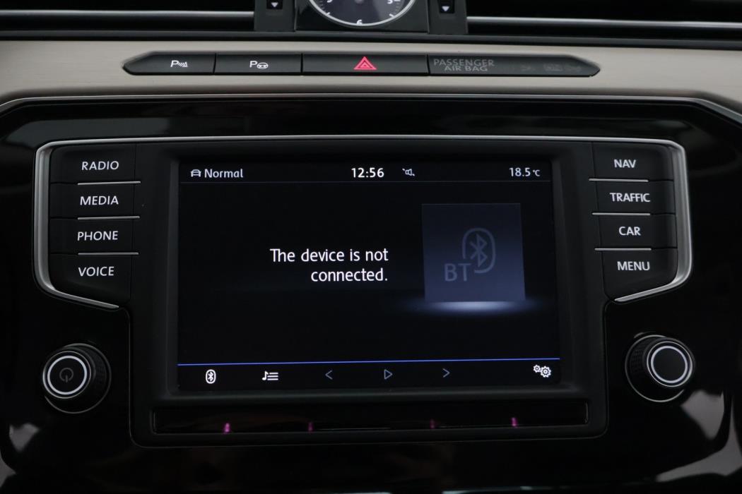 VOLKSWAGEN Passat 2017
