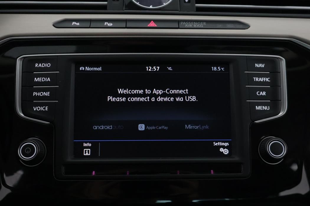 VOLKSWAGEN Passat 2017
