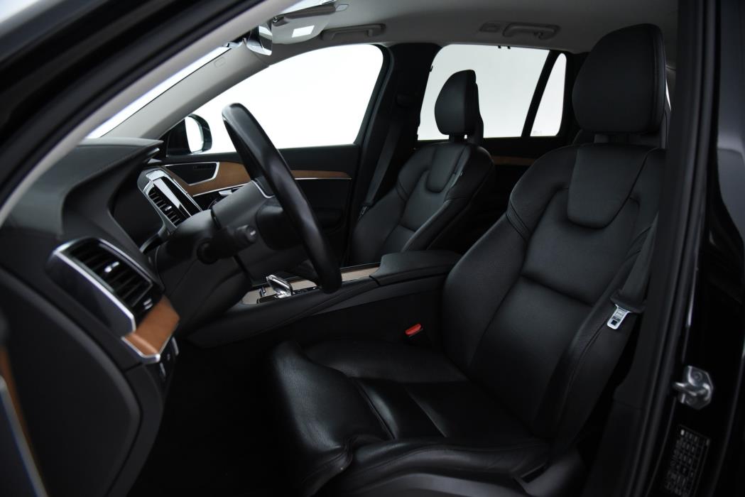 VOLVO XC90 2022