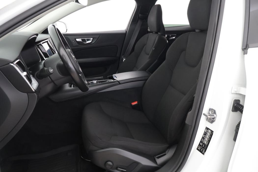 VOLVO V60 2020