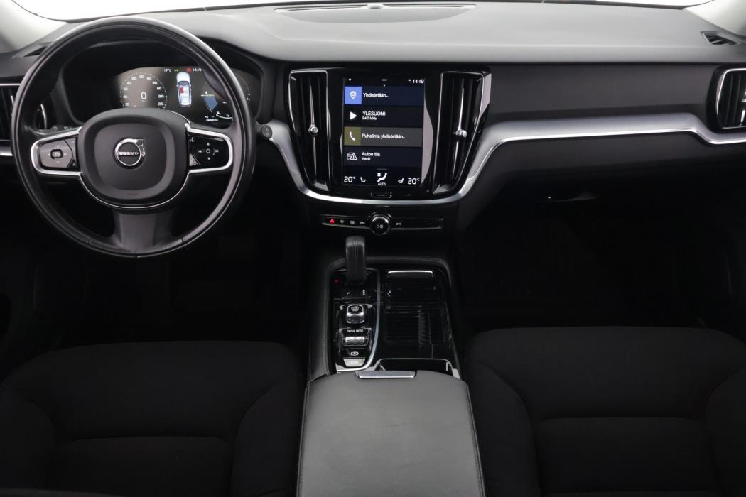 VOLVO V60 2020