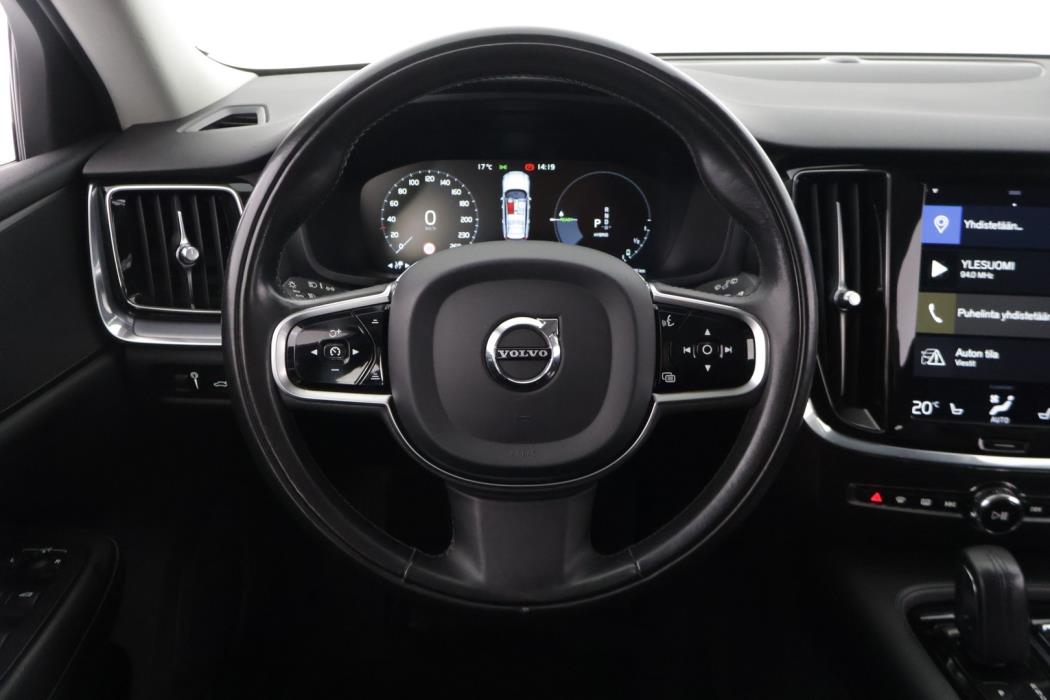VOLVO V60 2020