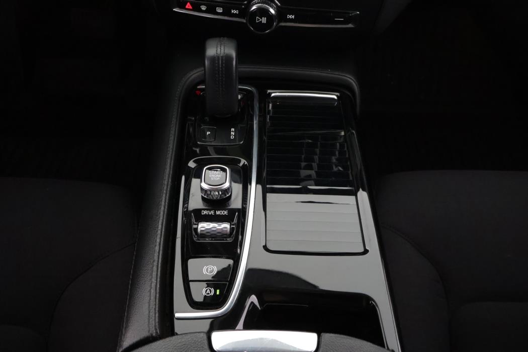 VOLVO V60 2020