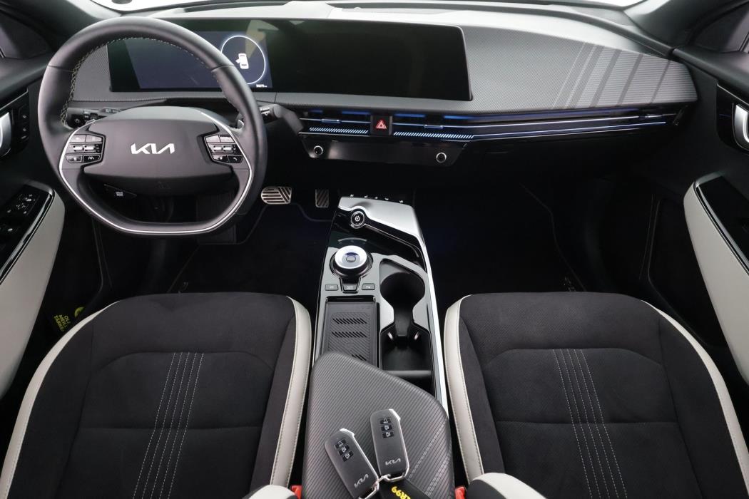 KIA EV6 2024