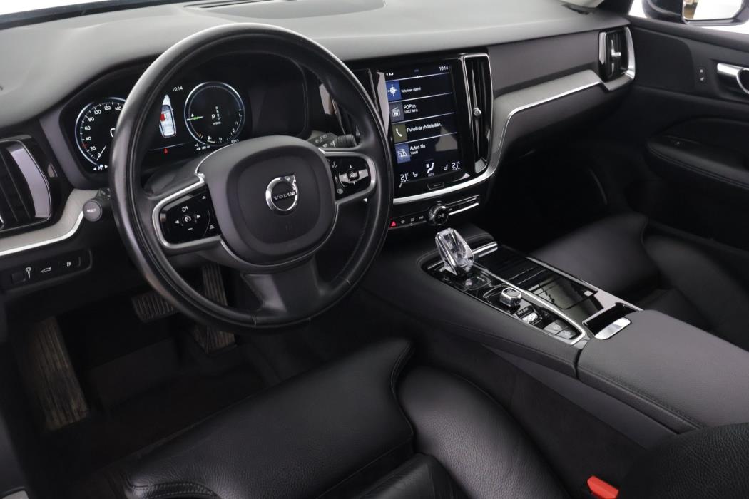 VOLVO V60 2020